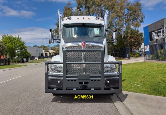 Acm5631 Kenworth T610 T620 6a Compact Bullbar Acc 02 Web