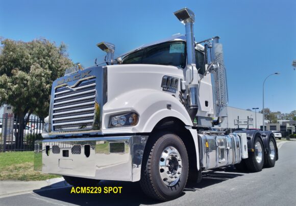 Acm5229 Spot Mack Superliner 08+ Fixed Pin Bumper With Towhooks 10 Web
