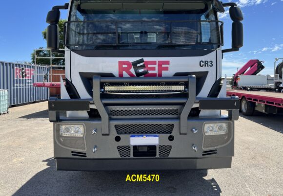 Acm5470 Iveco Stralis Ad At 13+ 5a Low Profile Bullbar Replace Plastic Bumper 02 Web