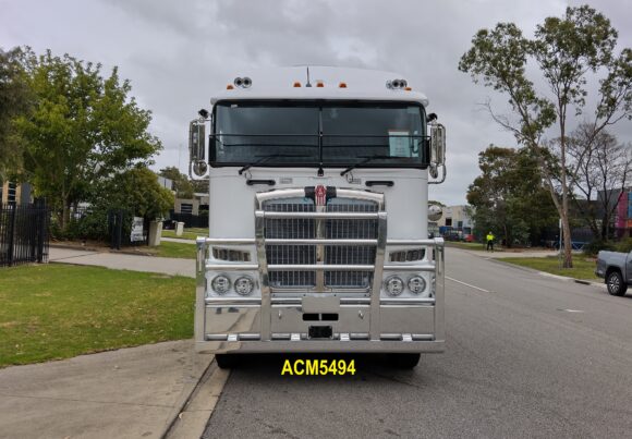 Acm5494 Kenworth K220 6a Y Post Acc Bullbar 03 Web