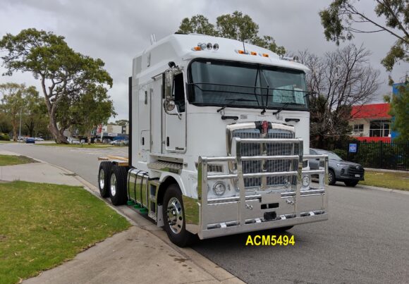 Acm5494 Kenworth K220 6a Y Post Acc Bullbar 08 Web