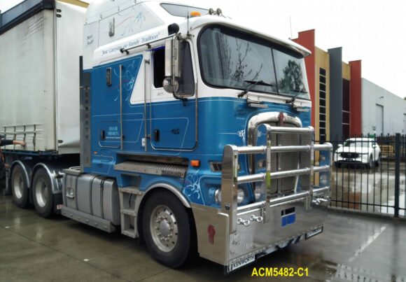 Acm5482 C1 Kenworth K100 K104 K108 K200 5a O90mm Pipe Texas Bullbar 01
