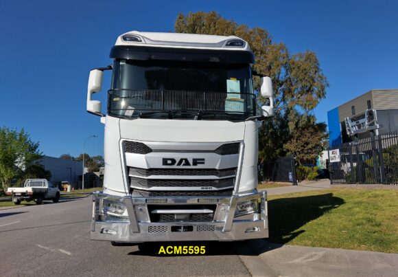 Acm5595 Daf Xg 5a Low Profile Led Insert Bullbar 02 Web