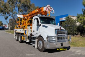 Acm5241 Kenworth T360 5a Bullbar With Acc 09 Web