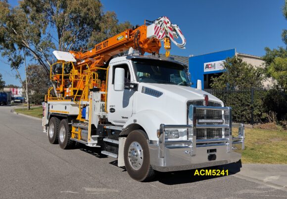 Acm5241 Kenworth T360 5a Bullbar With Acc 09 Web