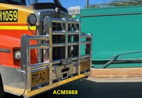 Acm5669 Kenworth T659 5 Post 6a Ø88 Offset Pipe Bullbar 02 Web