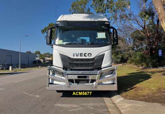 Acm5677 Iveco S Way Ad At As 5a Low Profile No Led Insert Bullbar Web