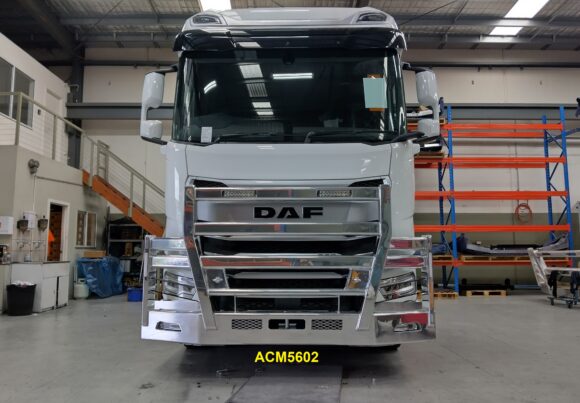 Acm5602 Daf Xg 5a High Profile Led Insert Bullbar 01 Weba