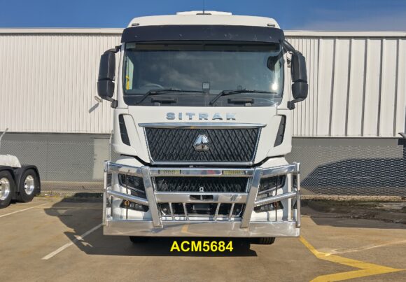 Acm5684 Sitrak C9h 5a Low Profile Led Insert Bullbar 02 Web